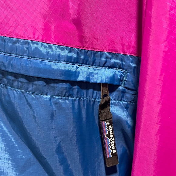 Vintage Patagonia Pink and Blue Windbreaker Jacket - Picture 4 of 11